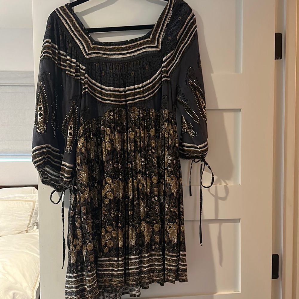 Free People Boho Dress 🖤
